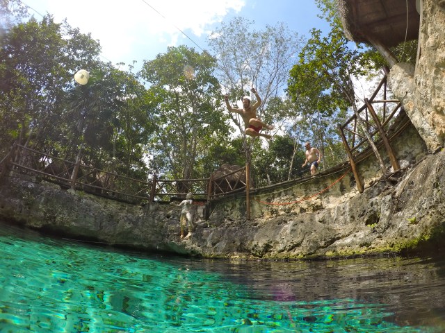 DCIM100GOPROGOPR0977.